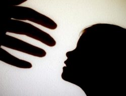 Kerap Nonton Film Porno, Pria di Baubau Tega Cabuli Kedua Adiknya