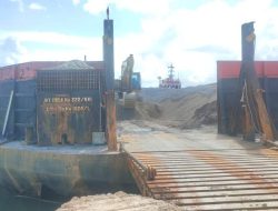 Bongkar Muat Material Aspal di Pelabuhan Lasora Tuai Masalah
