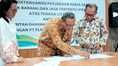 Pemkab Butur-PT. PLN UP3 Baubau Teken Kerjasama Pemungutan Setoran Pajak Listrik
