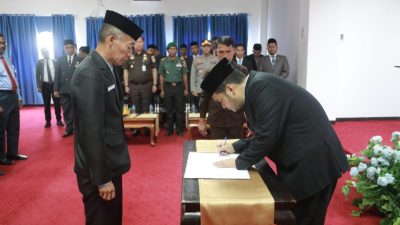 Alvin Akawijaya Putra Lantik Sekda Buton, Tekankan Gerak Cepat Birokrasi